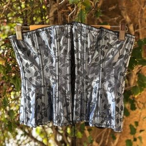 Hook and eye bustier with beautiful flower pattern